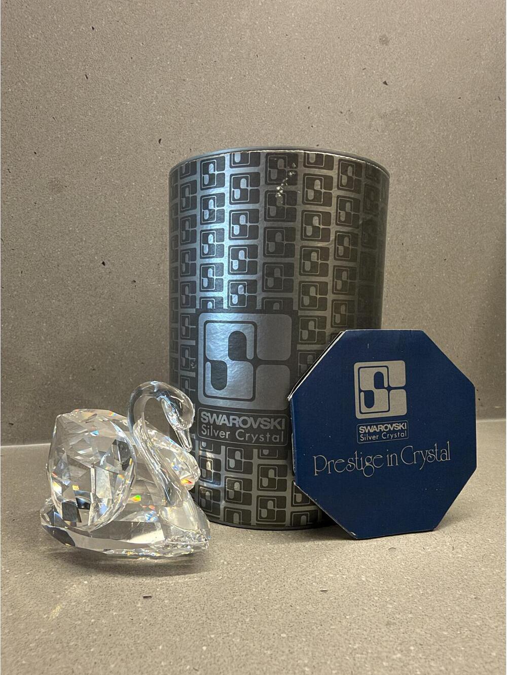 Vintage Swarovski Swan Art 7633 NR 063 000 Box COA Retired Crystal